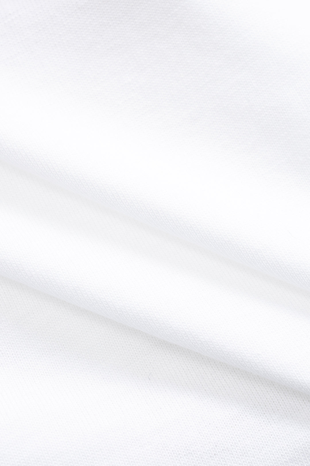 Natiné - T-shirt z Metalicznymi Zdobieniami i Haftem