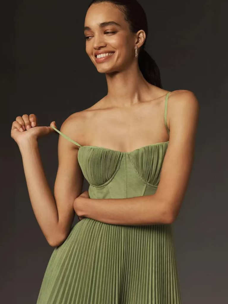 Jasira™ | Romantisches Plisseekleid