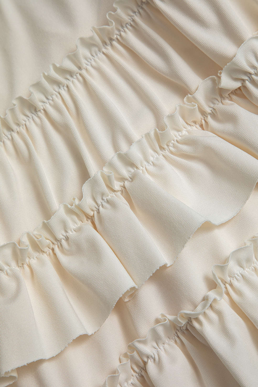 Ärmelloses Minikleid mit V-Ausschnitt, offenem Rücken, Knoten und Raffung