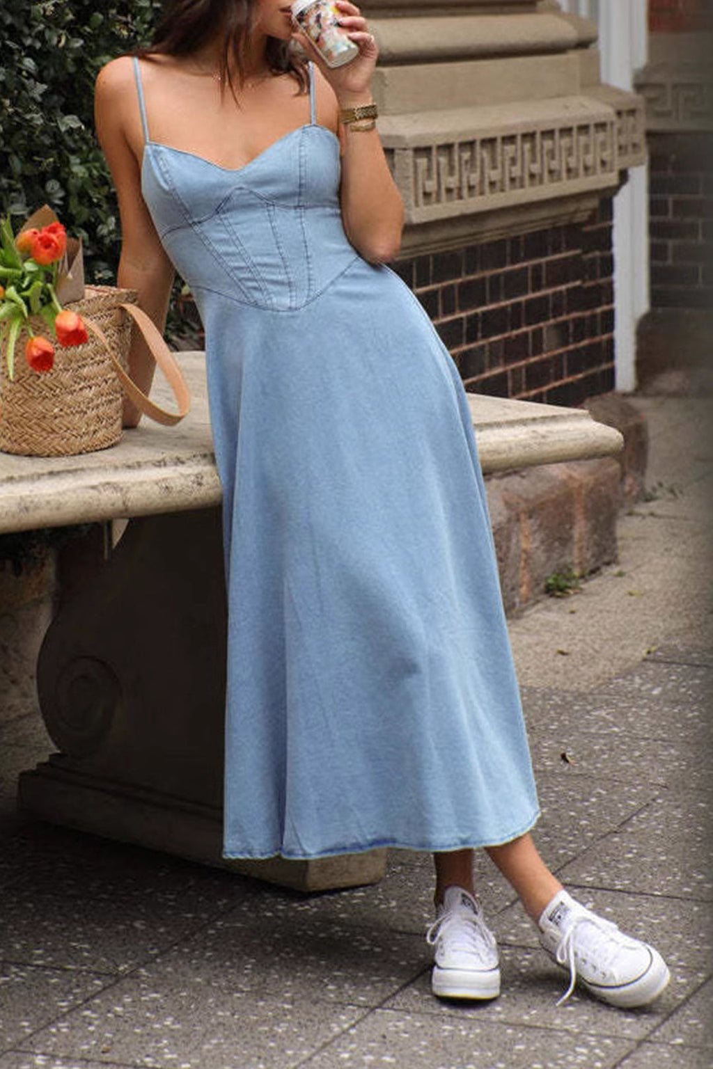 Ärmelloses Midikleid aus Denim