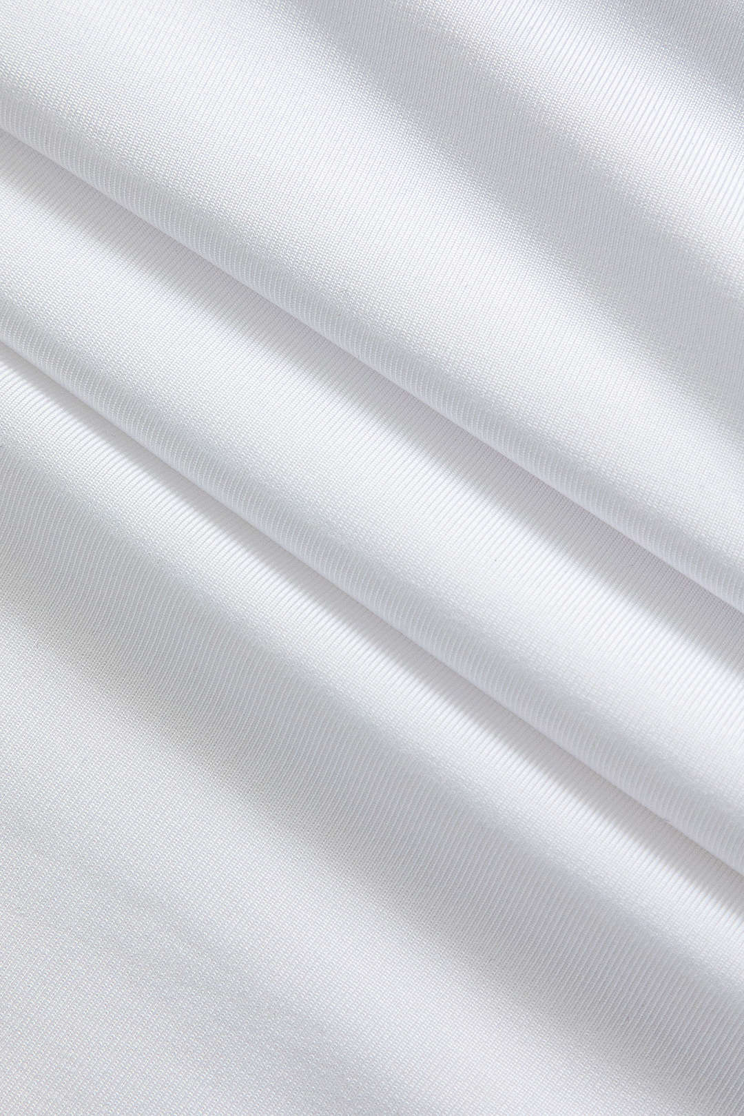 Maxikleid mit Rüscheneffekt