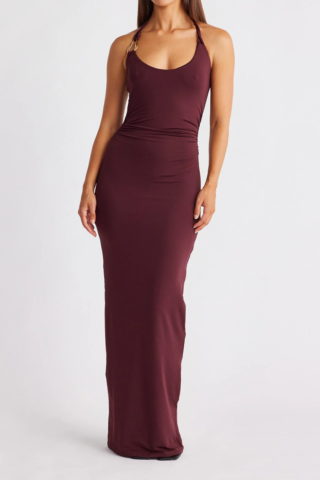 Maxikleid in Metallic-Optik mit Neckholder und Knoten