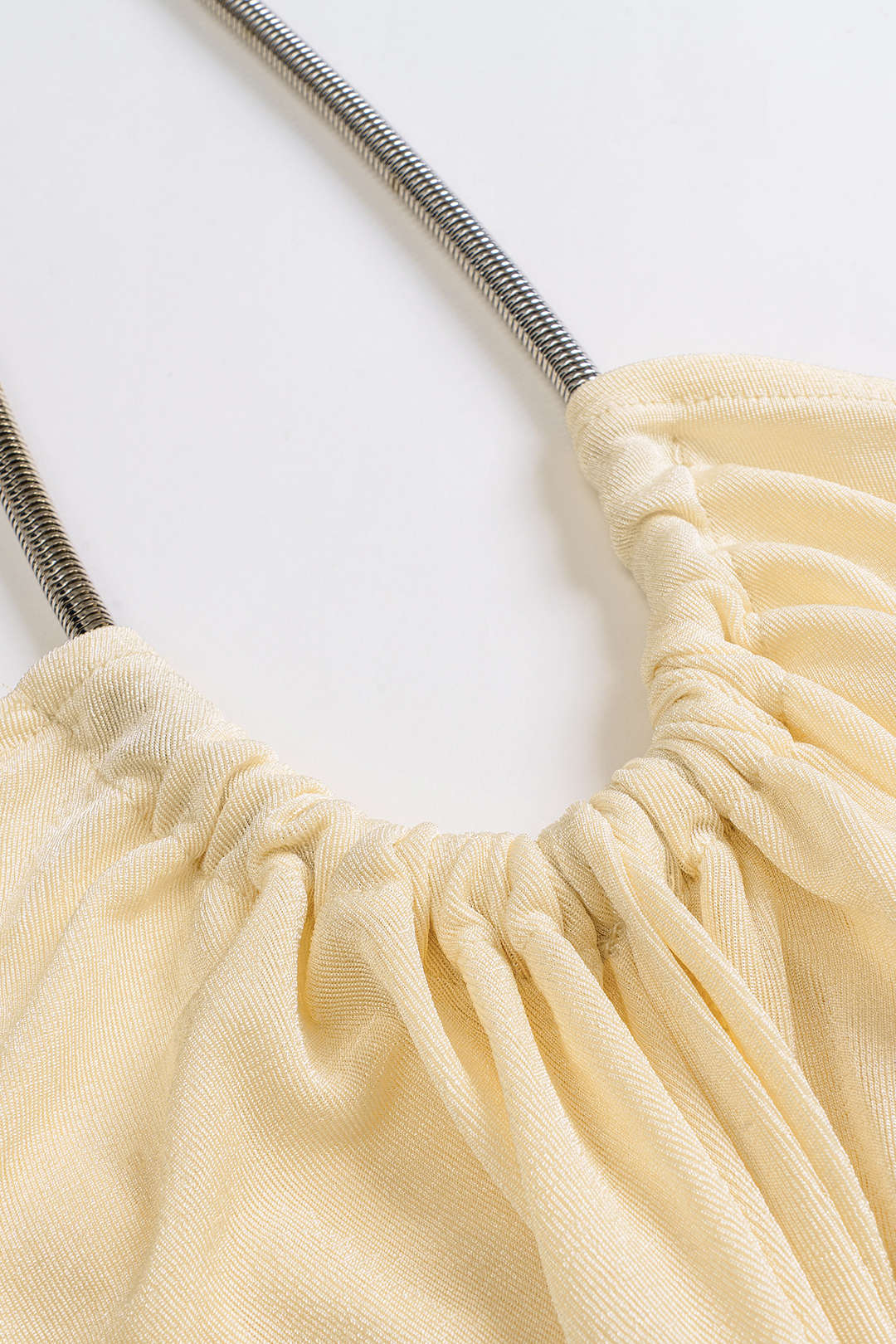 Asymmetrisches One-Shoulder-Maxikleid mit Schlitz