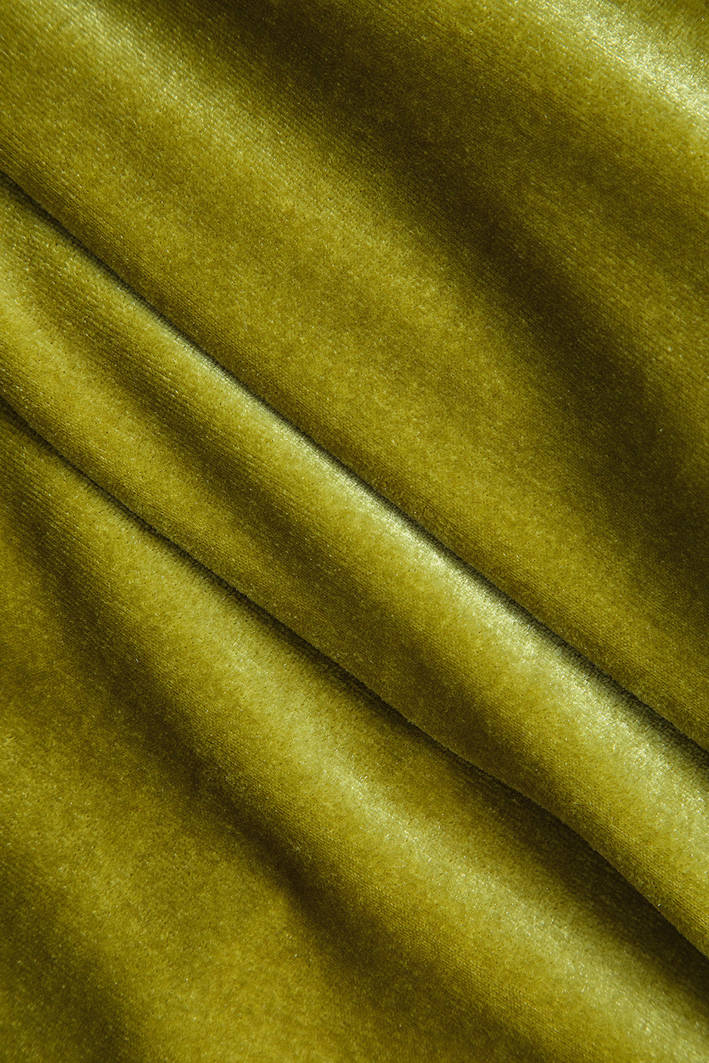 Maxikleid mit Samt-Ausschnitt