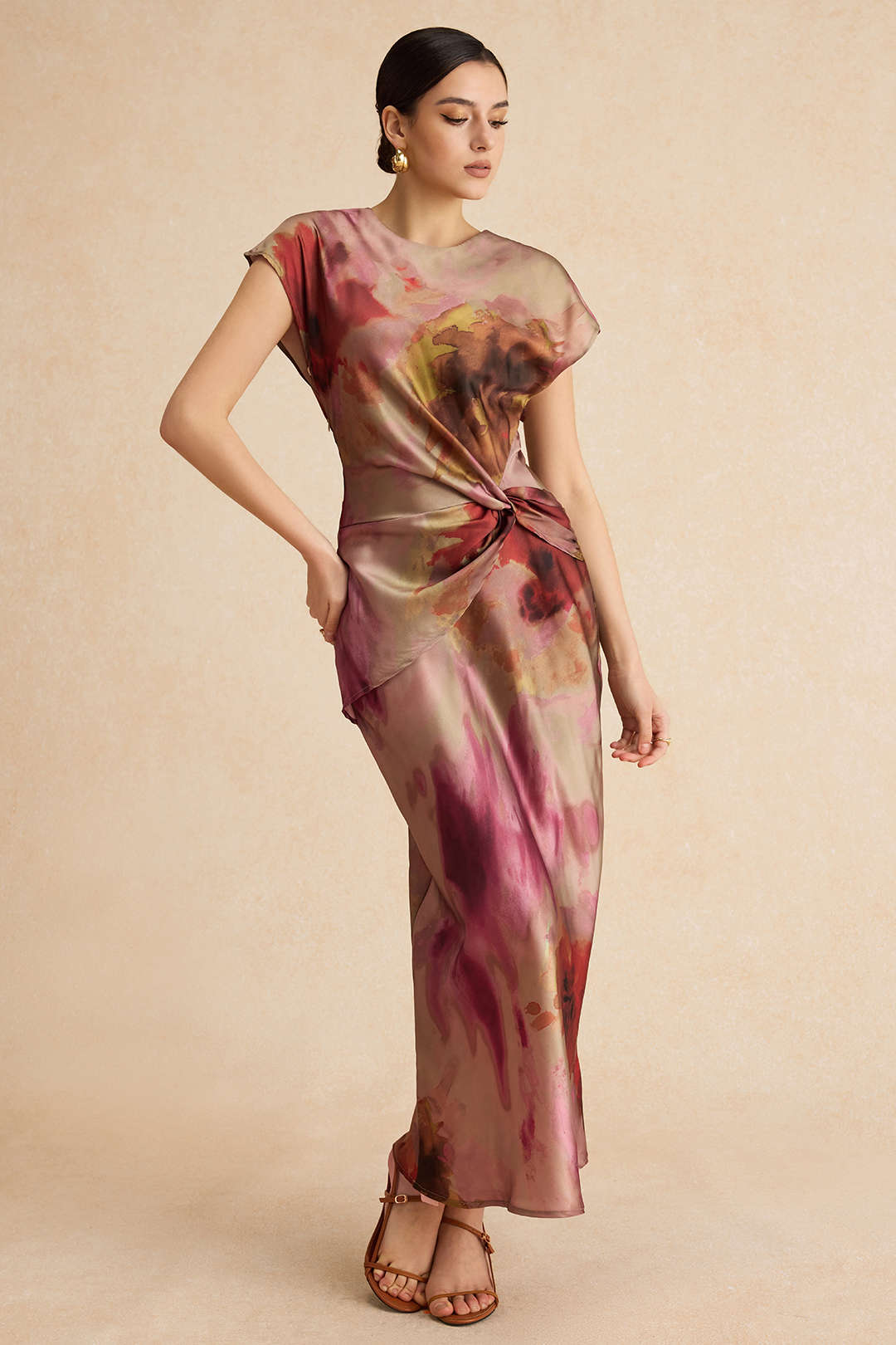 Natiné – Sukienka Midi z Wycięciami i Tie Dye