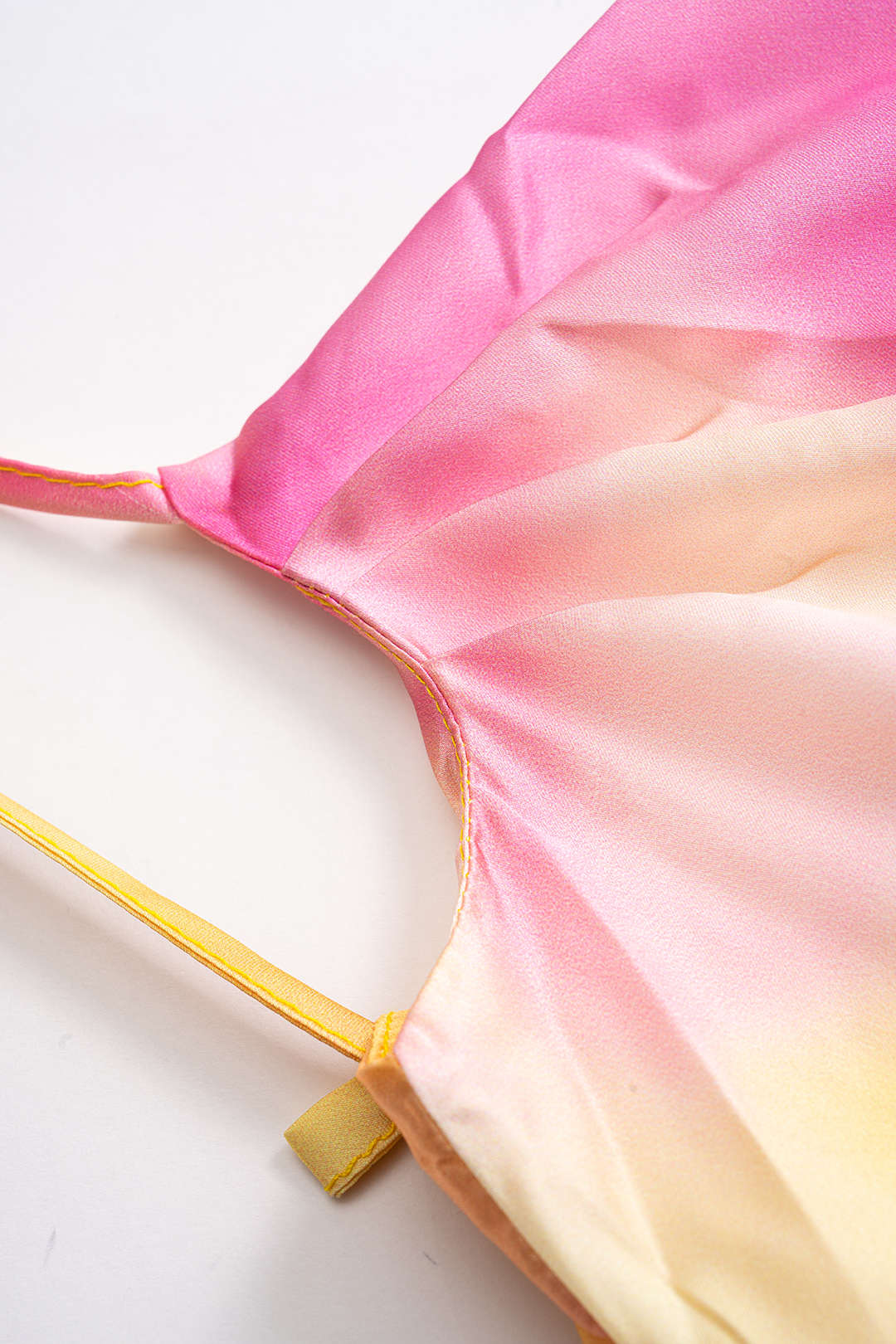 Natiné – Bezrękawowa Midi Tie-Dye z Dekoltem Cowl