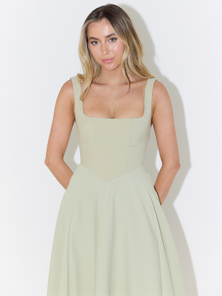 Natiné - Elegancka Midi Sukienka