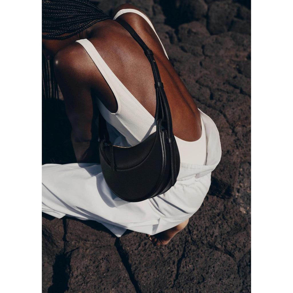 Amara Collection