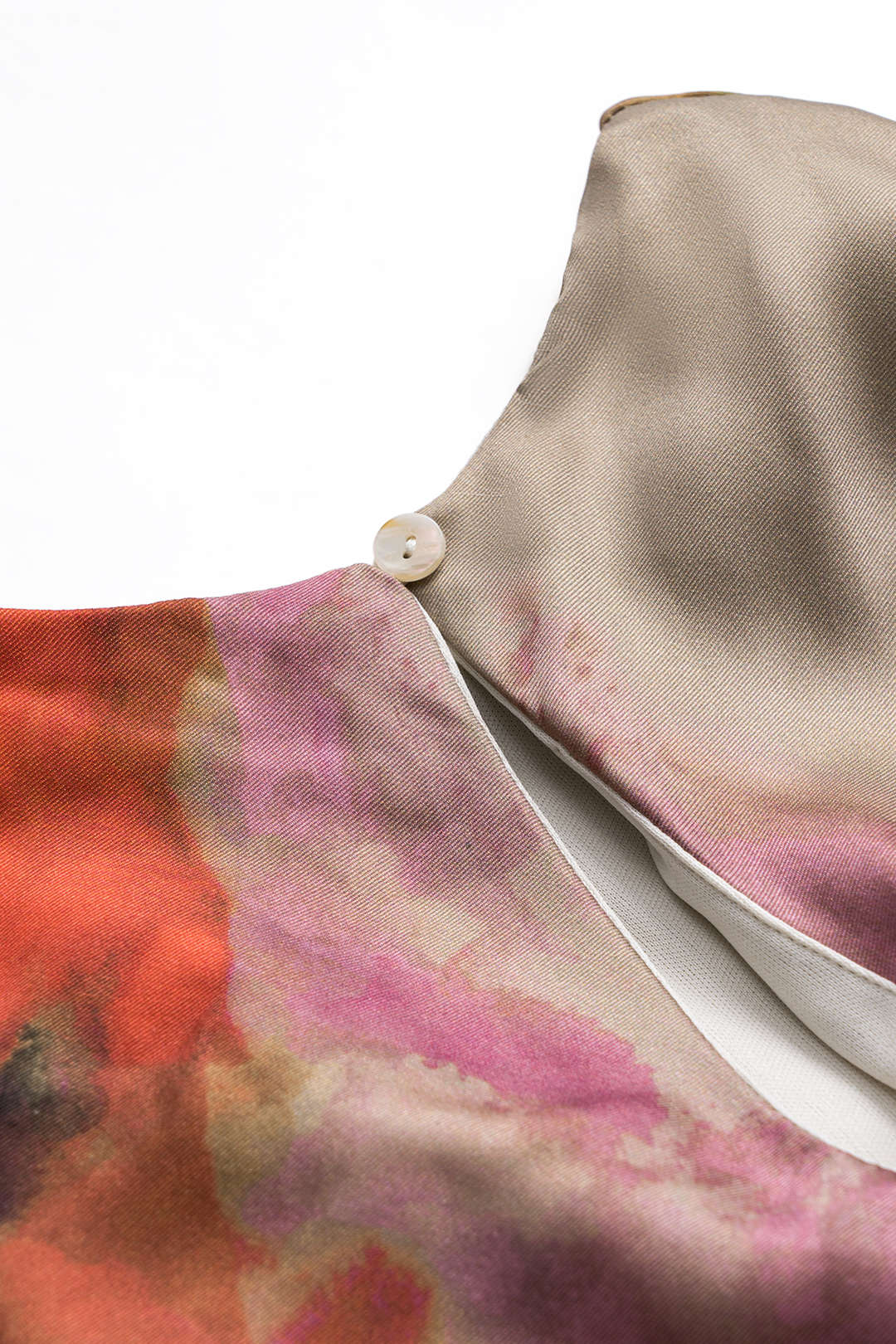 Natiné – Sukienka Midi z Wycięciami i Tie Dye