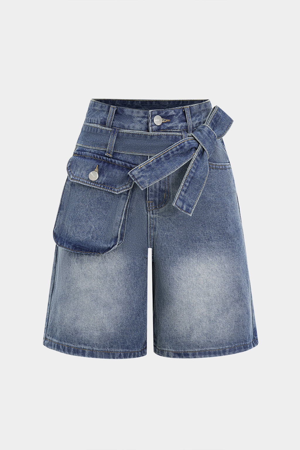 Asymmetric denim shorts with pockets