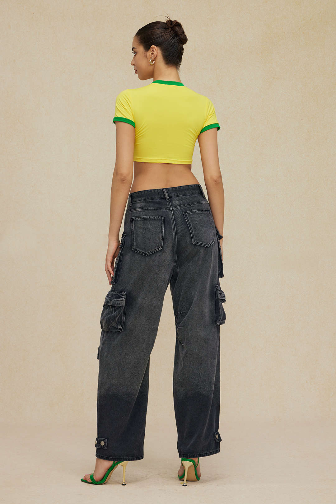 Letter Print Cropped T-Shirt