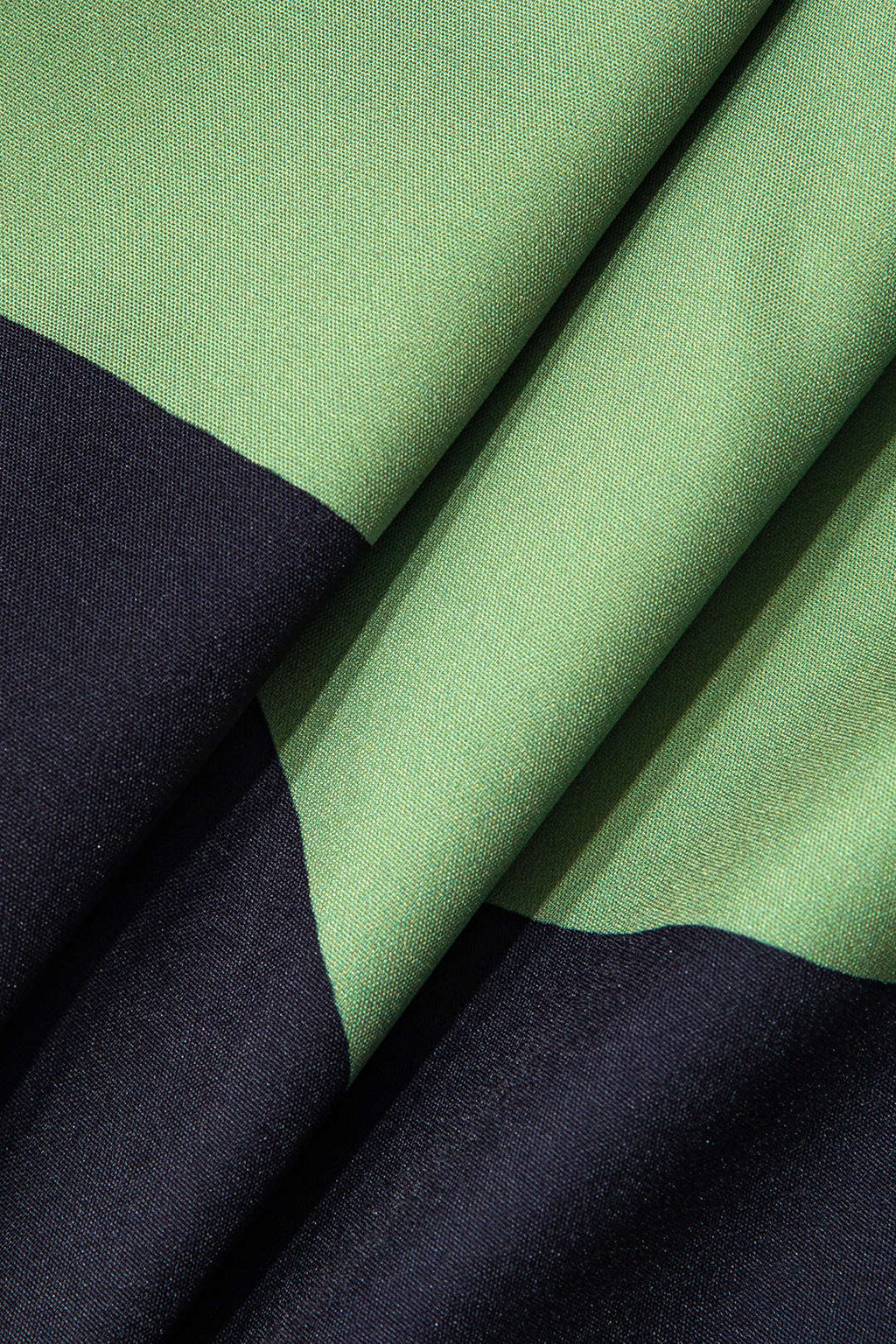 Trägerloses Maxikleid in Blockfarbe mit Schlitz