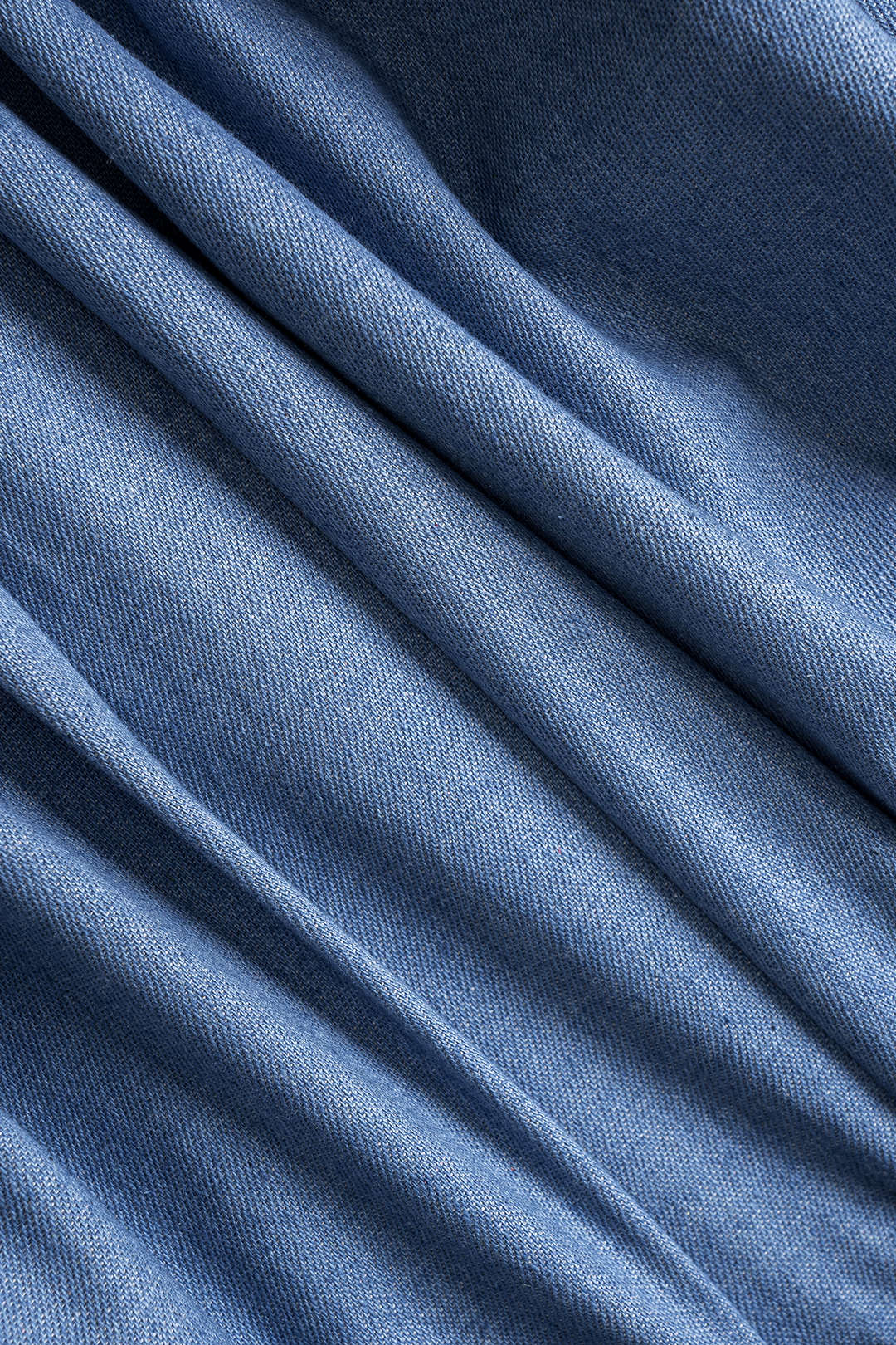 Mini sukienka bez rękawów z denimu w stylu patchwork