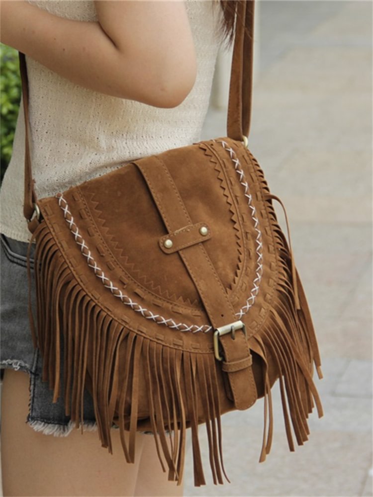 Brązowa torebka crossbody w kowbojskim stylu z frędzlami