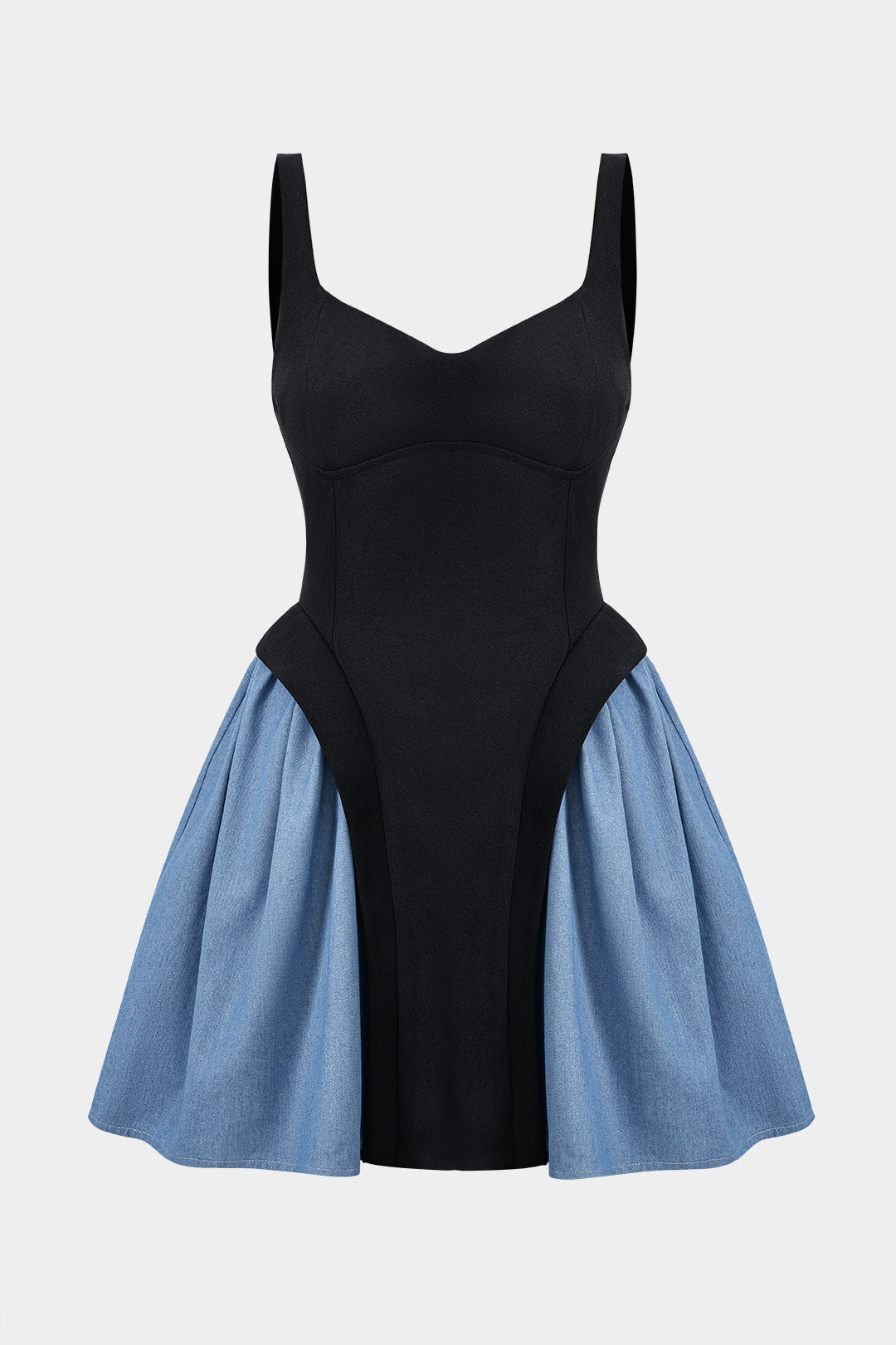 Mini sukienka bez rękawów z denimu w stylu patchwork