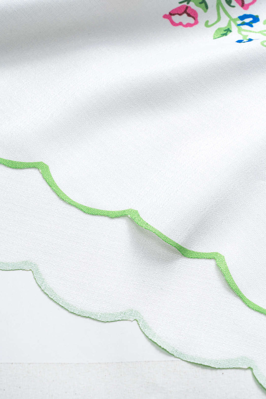Natiné – Maxi z Kwiatami i Wiązaniem na Plecach