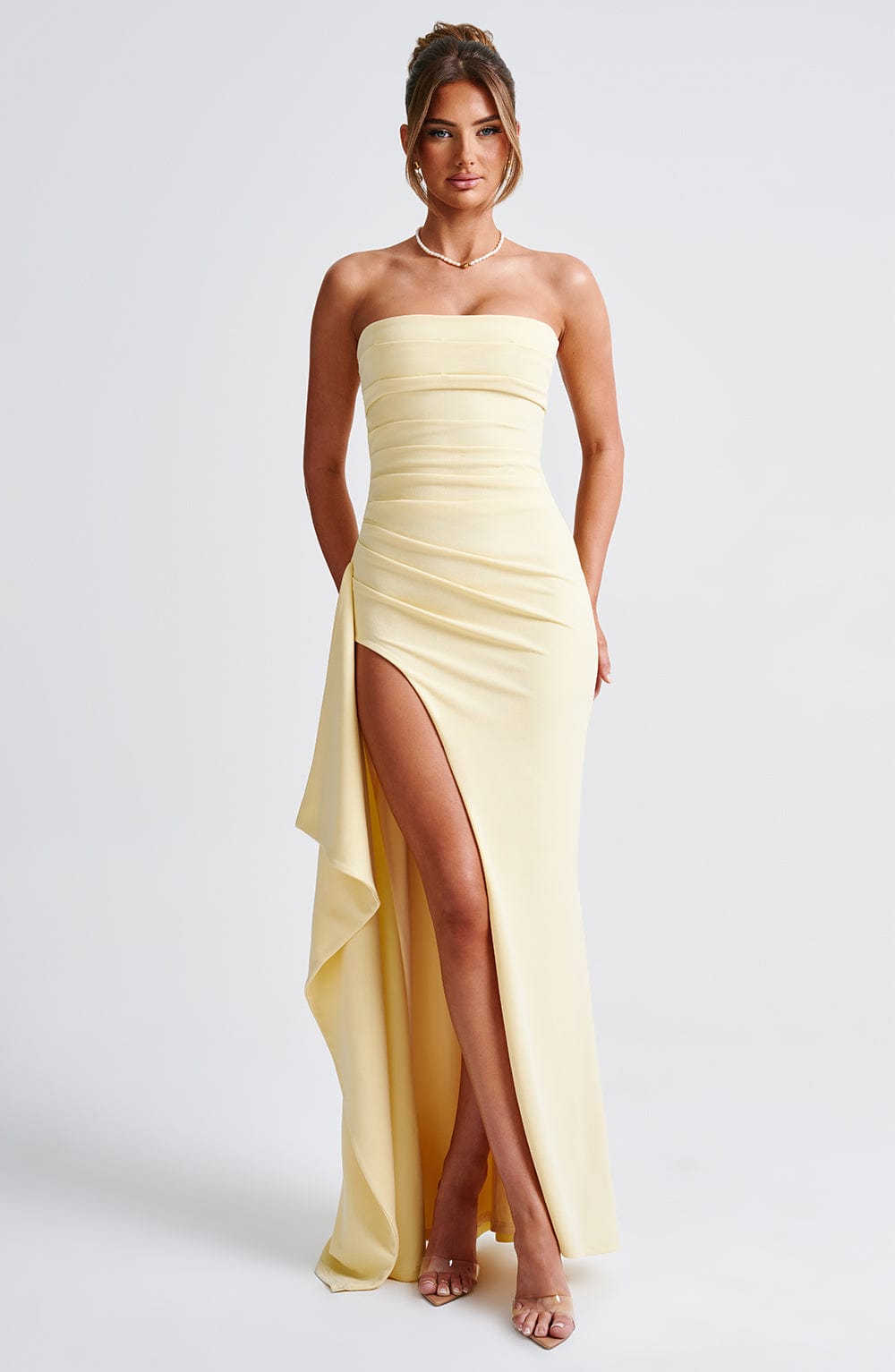 Maxikleid mit Rüschen